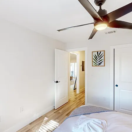 Bay Acres Bungalow - B